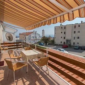  Apartment Vera